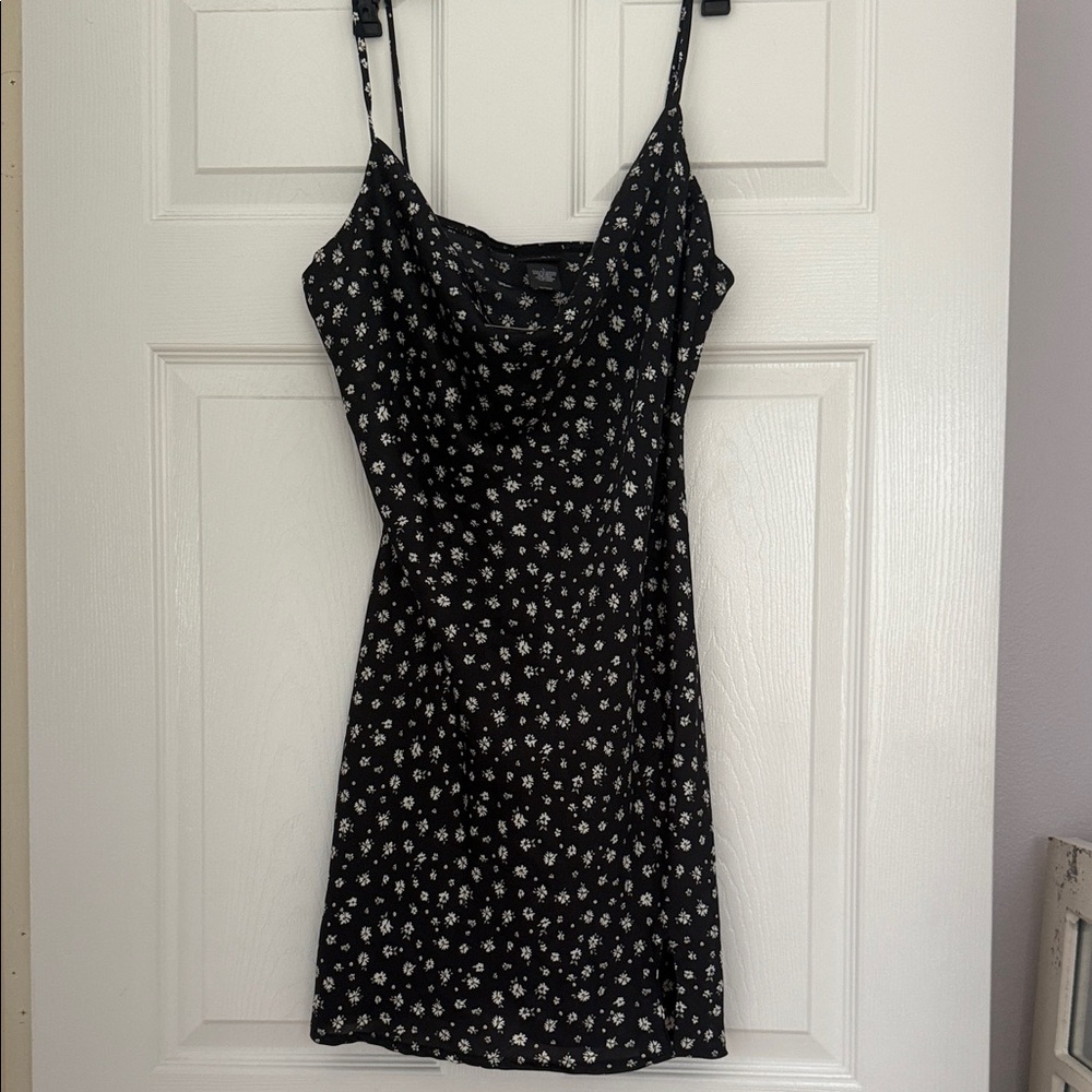 Rue21 Black and White Floral Mini Dress